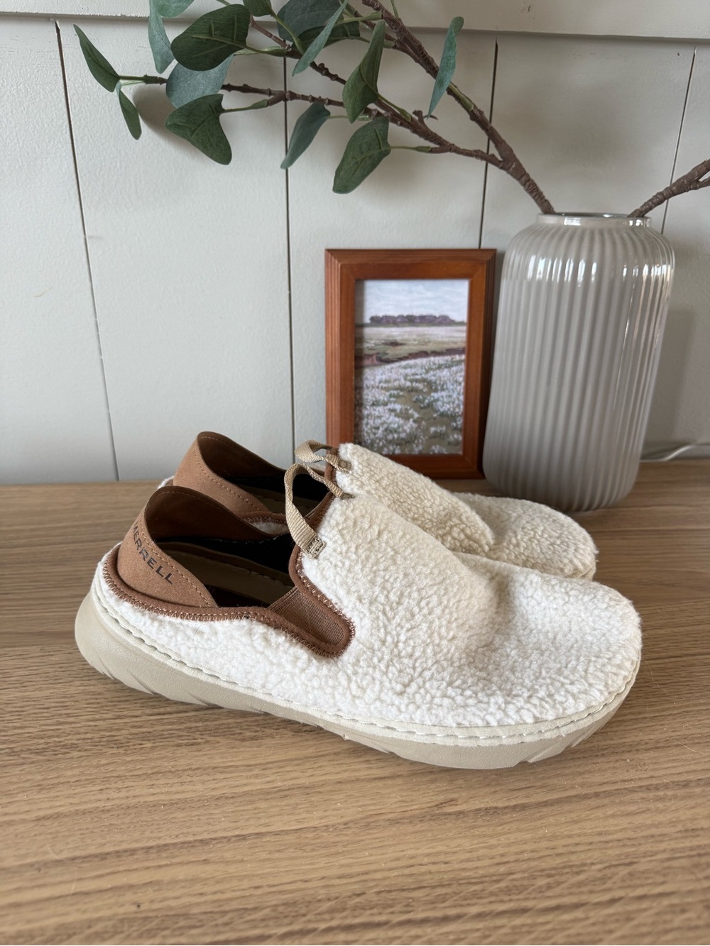 Merrell Sherpa Hut Moc Cozy II Slippers White Tan Sherpa Women’s 9 J003248